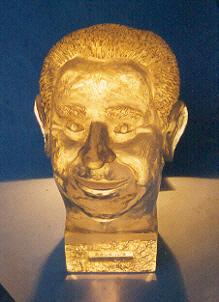 click para ver esta escultura girando
